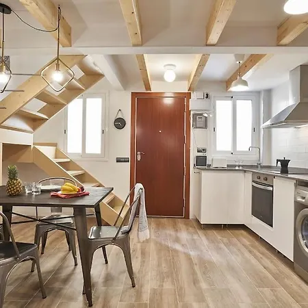 アパート Bebarceloner Eixample Duplex *