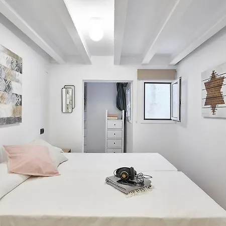 Bebarceloner Eixample Duplex Apartment Barcelona